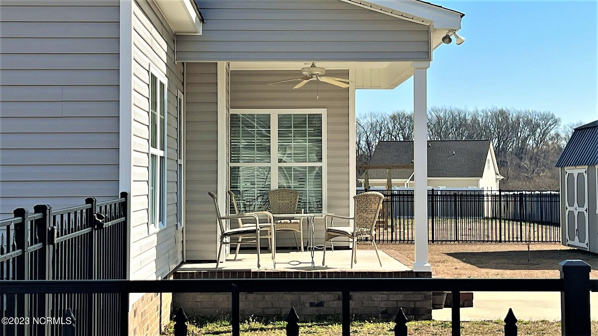 560 Hines Drive Ayden, NC 28513 - Photo 32 of 35 1 xb