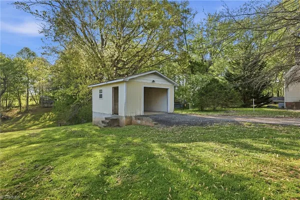 $169,900 | 6252 Highway 21 Business, Jonesville, NC 28642