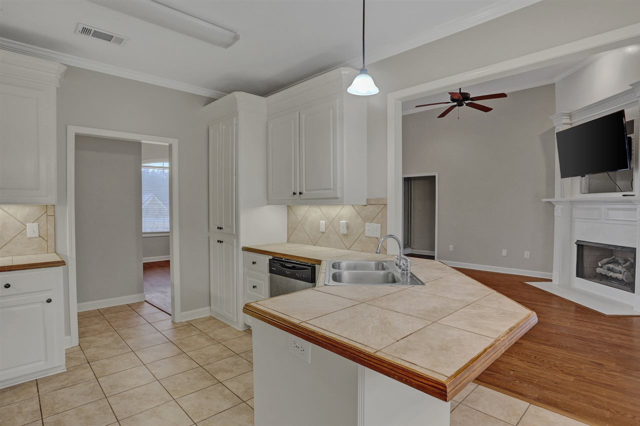 1914 East Ridge Circle Madison, MS 39110 - Photo 8 of 23 Photo 10