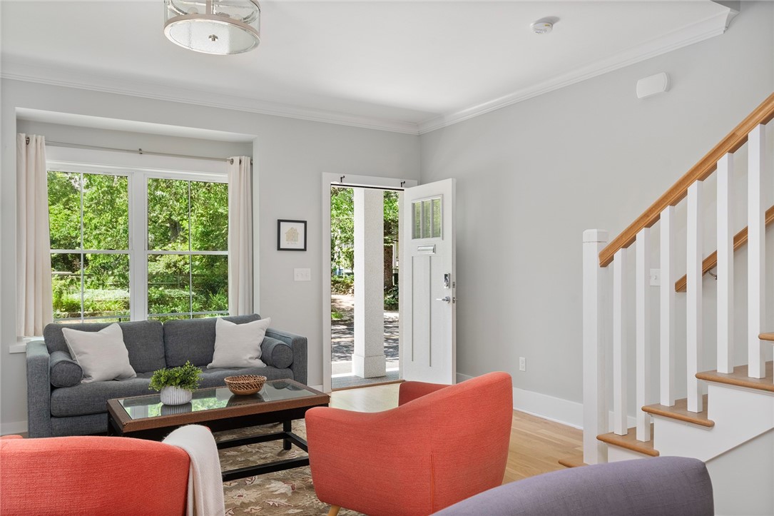 871 Hope Street, Unit 4 Providence, RI 02906 - Photo 4 of 42