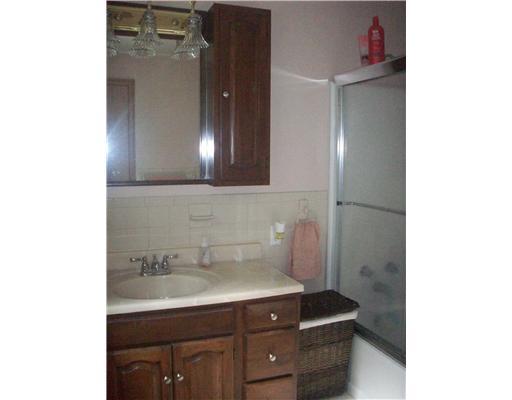 2127 Shellbark Armagh, PA 15920 - Photo 8 of 10 Full Bath.