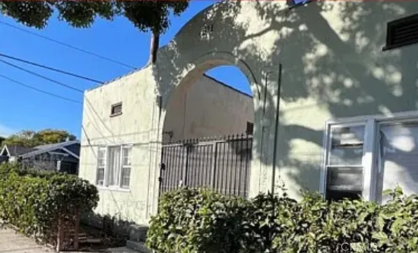 $1,375 | 551 West 10th Street, Unit 3, Long Beach, CA 90813