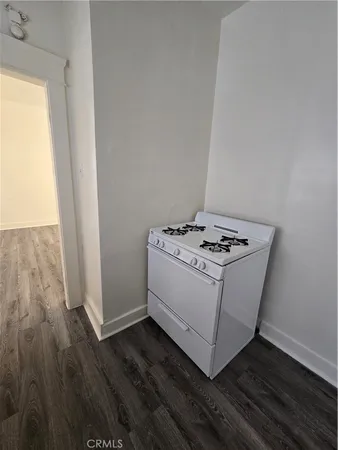 $1,375 | 551 West 10th Street, Unit 3, Long Beach, CA 90813