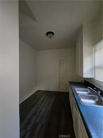 $1,375 | 551 West 10th Street, Unit 3, Long Beach, CA 90813
