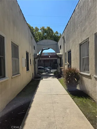 $1,375 | 551 West 10th Street, Unit 3, Long Beach, CA 90813