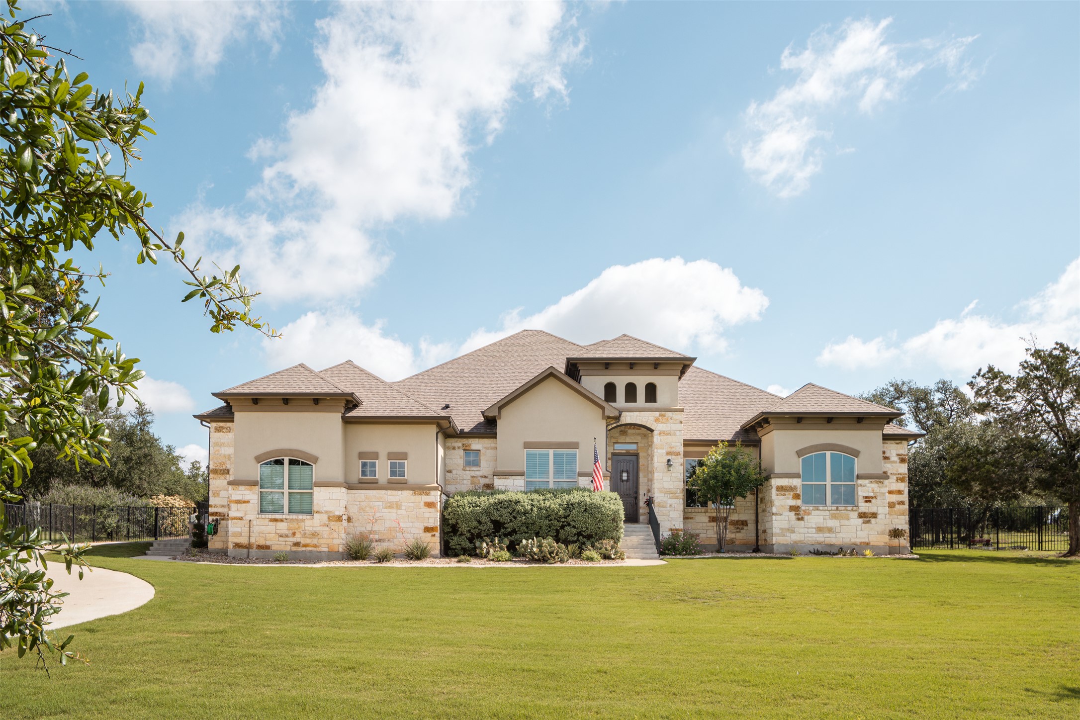 893 Blue Ridge Drive Dripping Springs, TX 78620 - Photo 3 of 39
