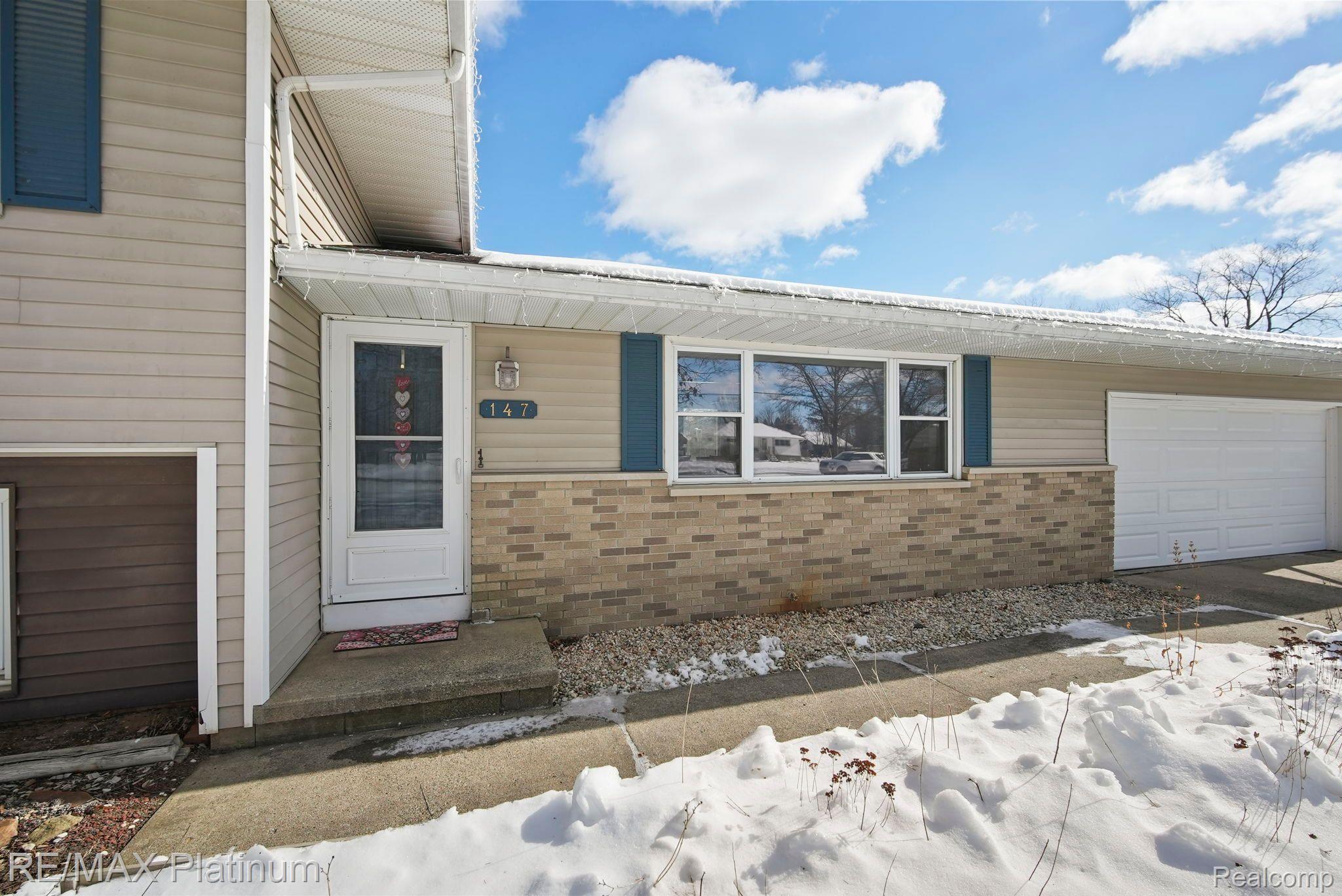 147 Plymouth Road Jackson, MI 49201 - Photo 3 of 38 Gallery Image 3