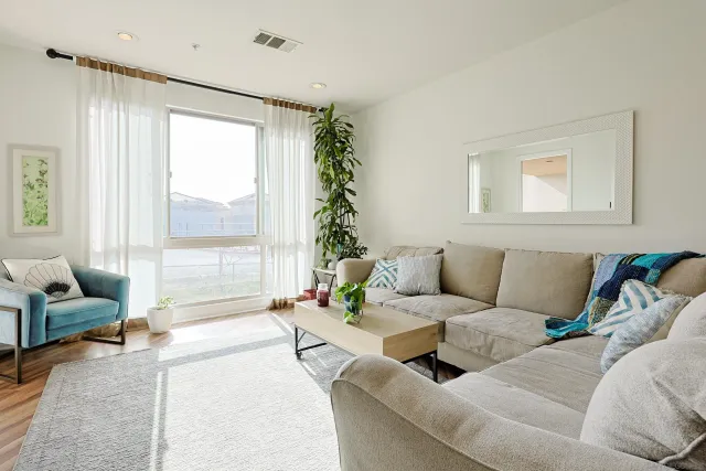 $699,000 | 3887 Pell Place, Unit 229, San Diego, CA 92130