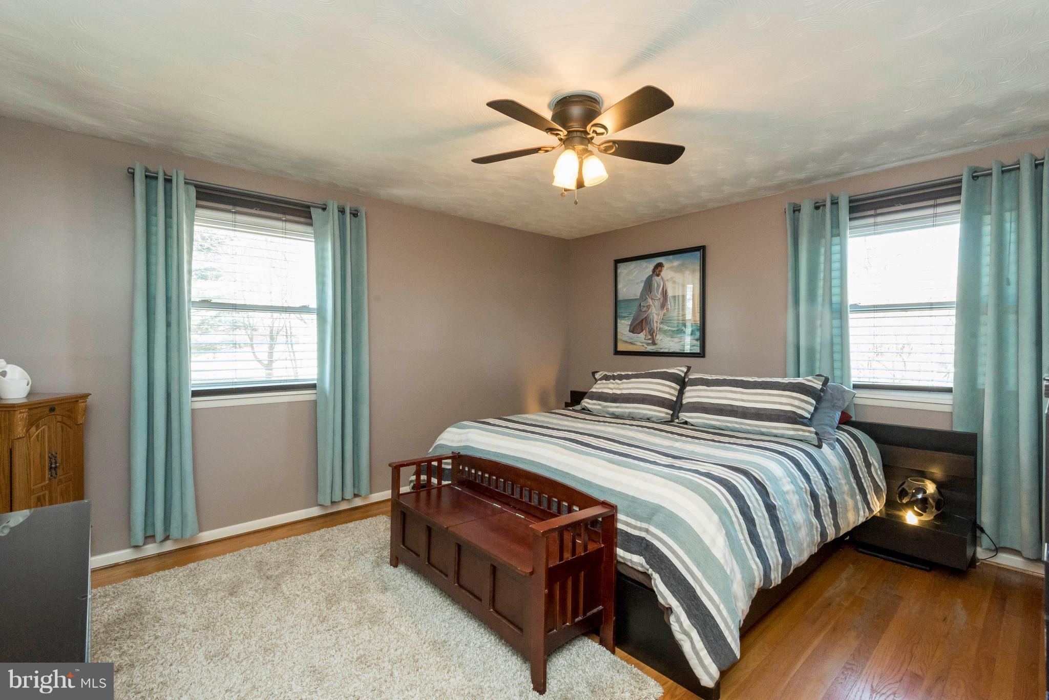 8490 Byrd Road Pasadena, MD 21122 - Photo 12 of 28 Bath (Master)