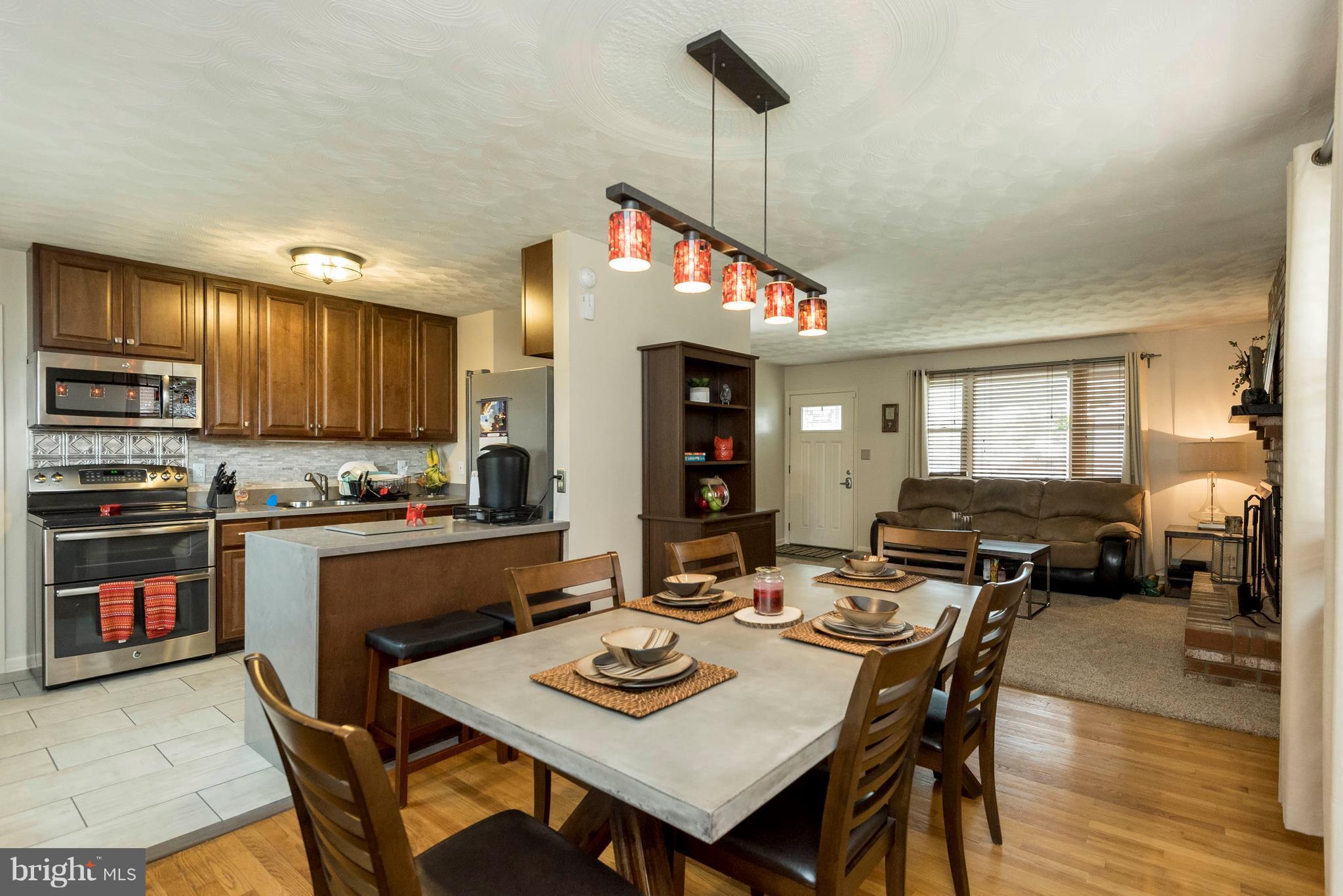 8490 Byrd Road Pasadena, MD 21122 - Photo 6 of 28 Dining Room