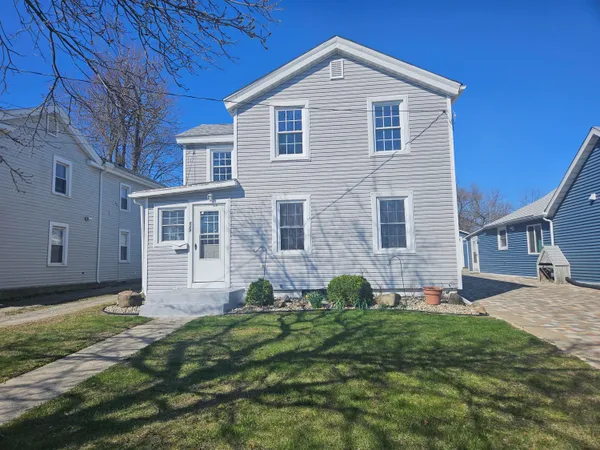$153,000 | 828 Division Street, Adrian, MI 49221
