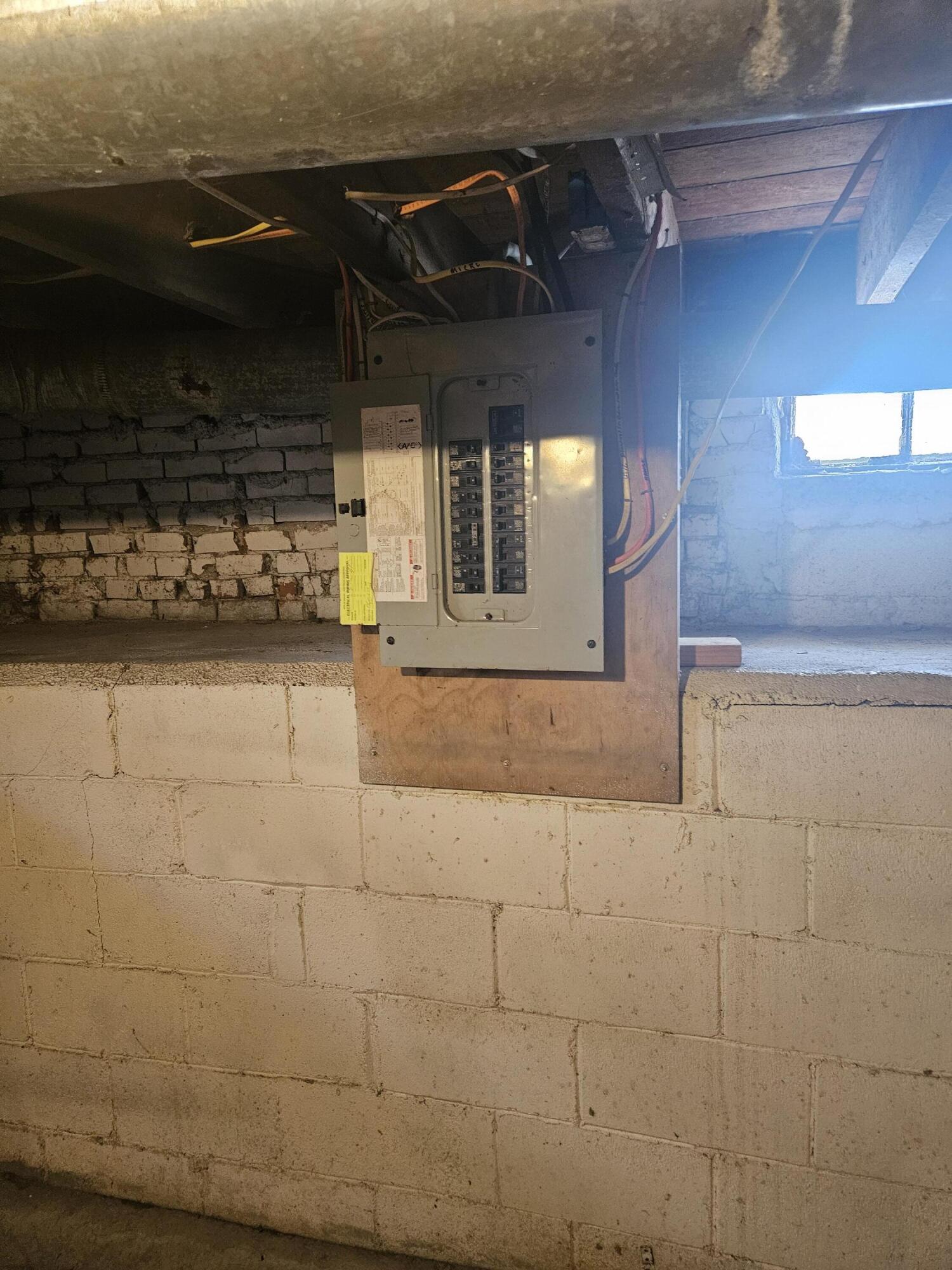 828 Division Street Adrian, MI 49221 - Photo 25 of 27 20260407_113841