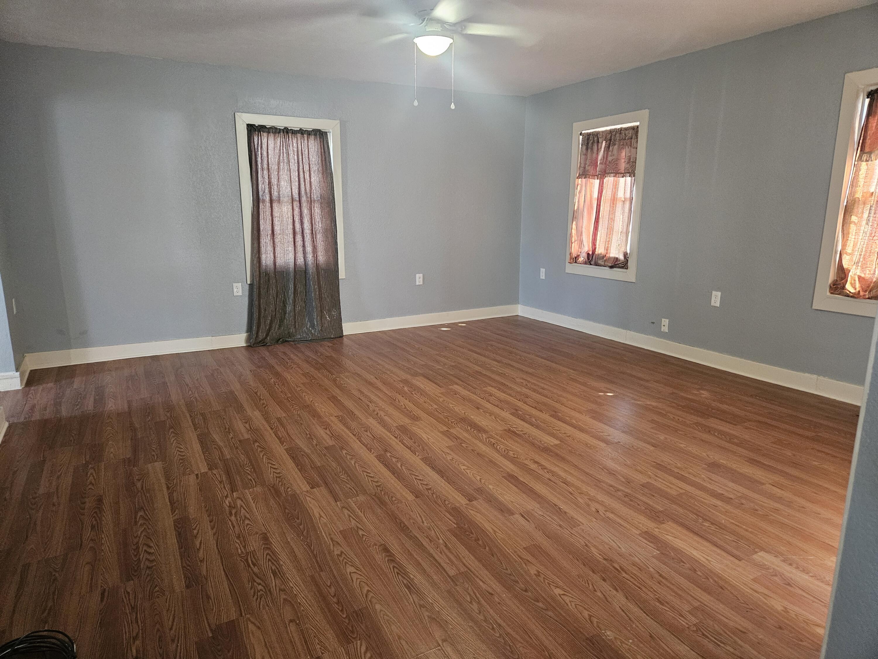 828 Division Street Adrian, MI 49221 - Photo 5 of 27 20260407_111725