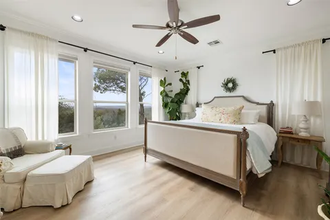 $1,148,000 | 114 Crest View Drive, Wimberley, TX 78676