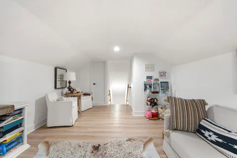 $1,148,000 | 114 Crest View Drive, Wimberley, TX 78676