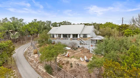 $1,148,000 | 114 Crest View Drive, Wimberley, TX 78676