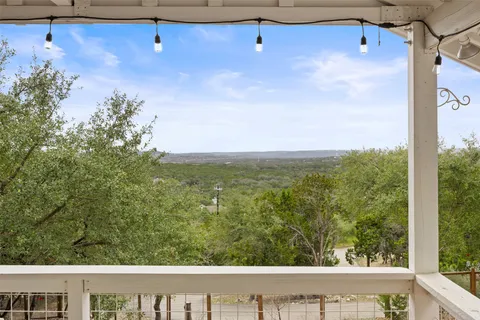 $1,148,000 | 114 Crest View Drive, Wimberley, TX 78676