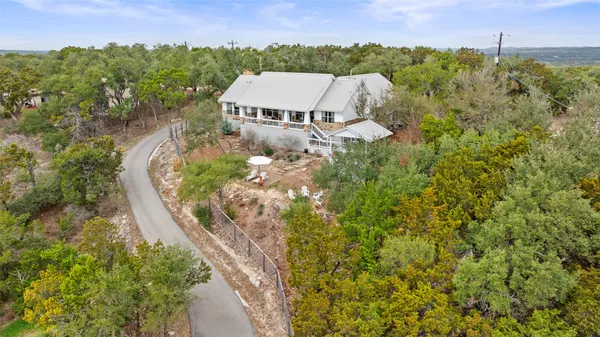 $1,098,000 | 114 Crest View Drive, Wimberley, TX 78676