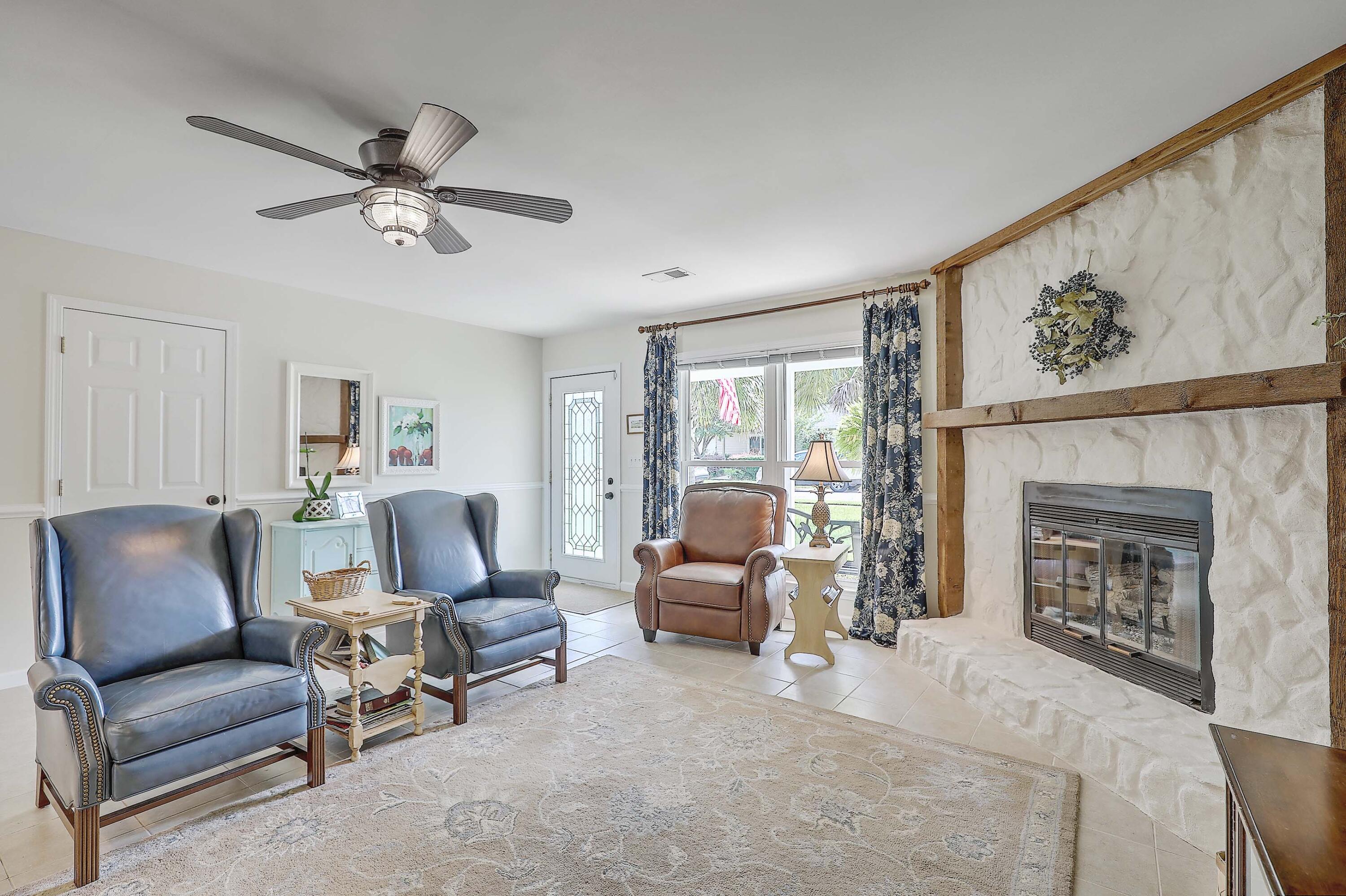 137 Iron Road Summerville, SC 29486 - Photo 6 of 30 1R3A0309_10_11_12_13_14_15