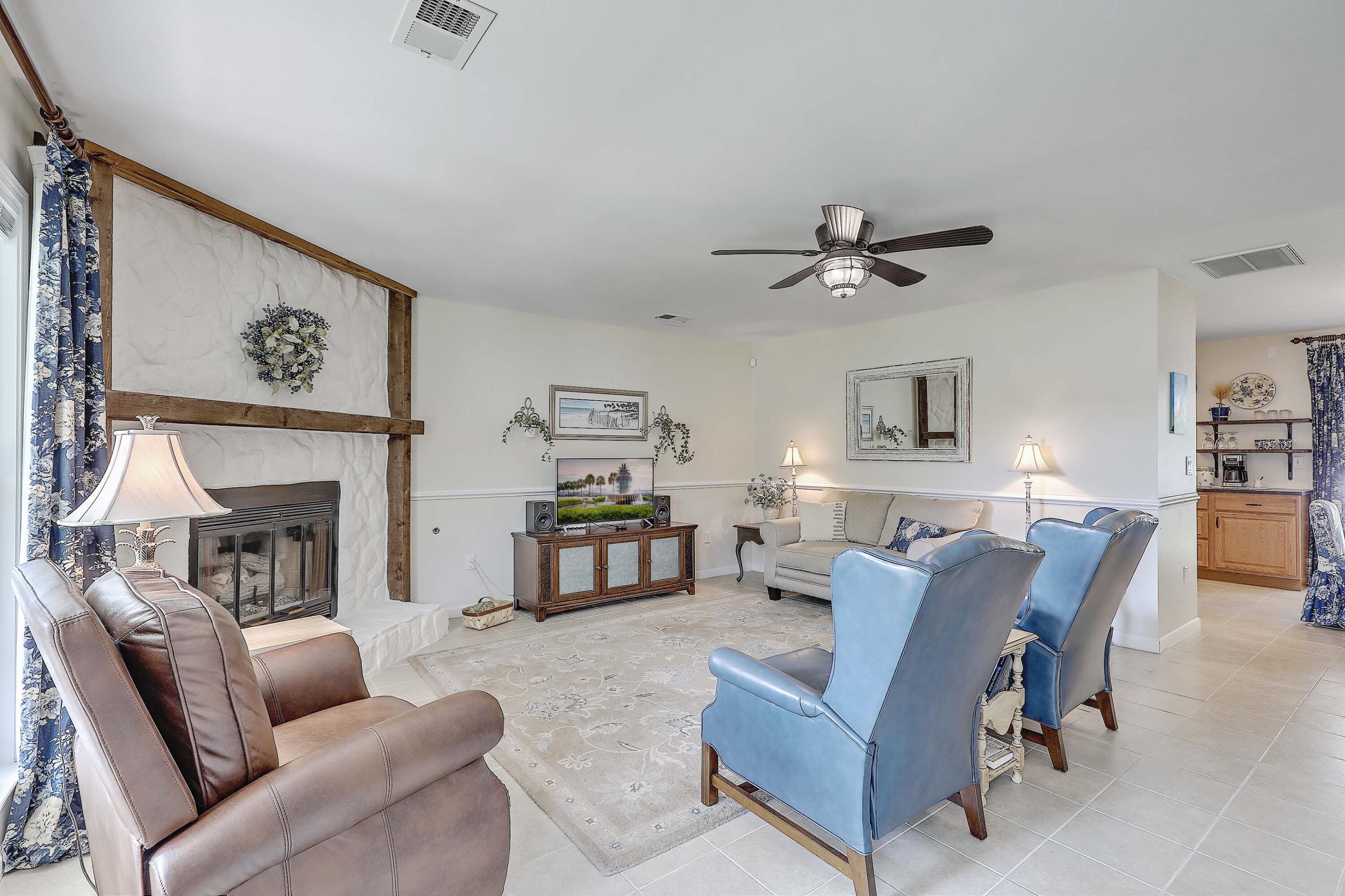 137 Iron Road Summerville, SC 29486 - Photo 7 of 30 1R3A0302_3_4_5_6_7_8