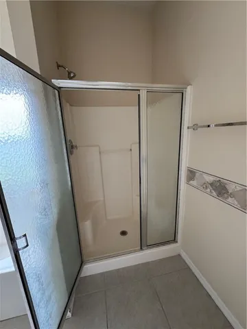 $2,400 | 707 46th Square, Vero Beach, FL 32968