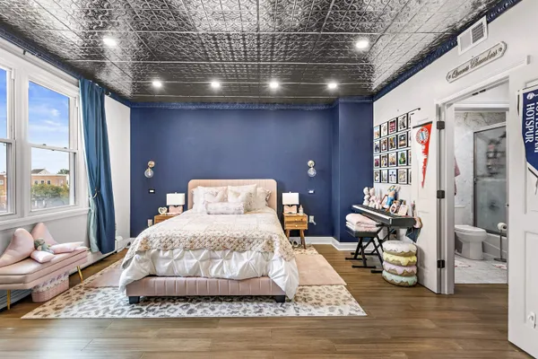 $399,000 | 110 Shearwater Court East, Unit 33, Jersey City, NJ 07305