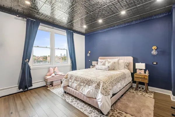 $399,000 | 110 Shearwater Court East, Unit 33, Jersey City, NJ 07305