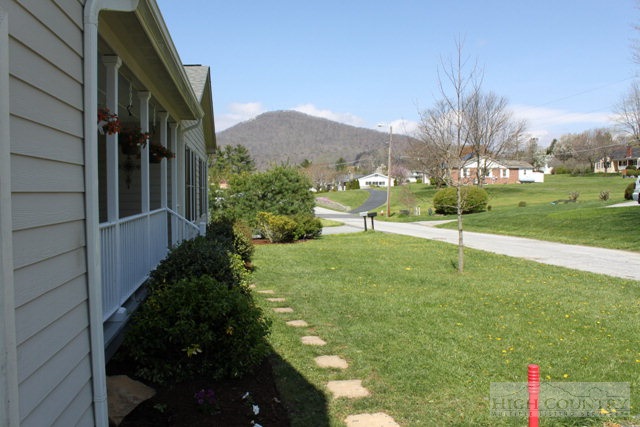 224 Daniel Boone Dr Extension Boone, NC 28607 - Photo 23 of 26 Gallery Image 23