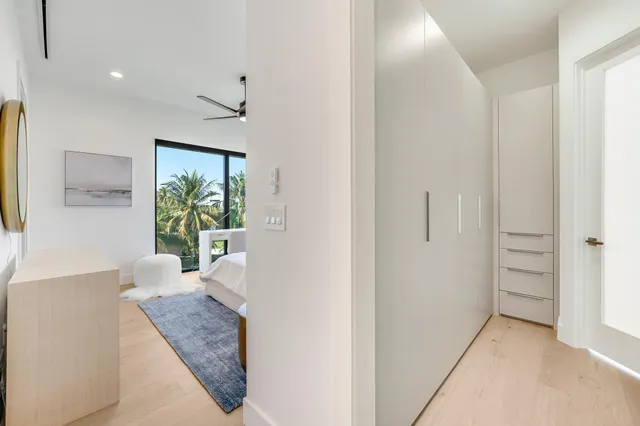 $6,870,000 | 400 Northeast 4th Street, Boca Raton, FL 33432