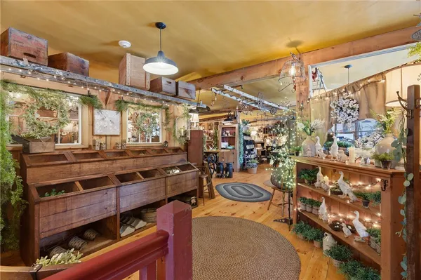 $775,000 | 953 Victory Highway, Burrillville, RI 02839