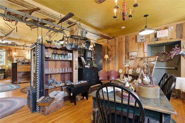 $775,000 | 953 Victory Highway, Burrillville, RI 02839