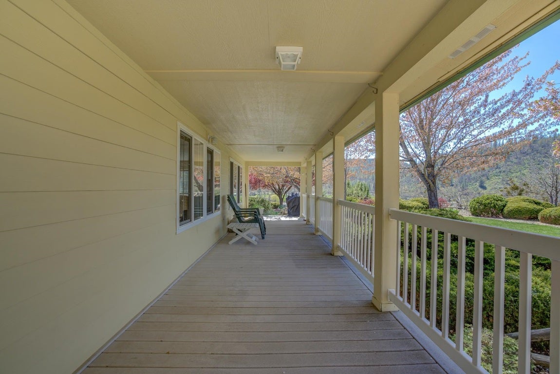 26516 Copco Road Montague, CA 96064 - Photo 10 of 45 Gallery Image 10