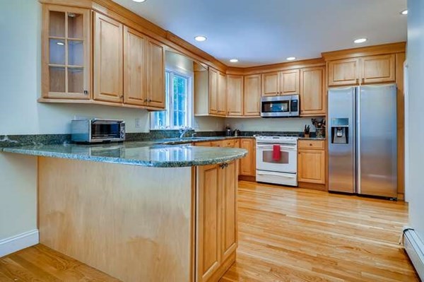 55 Woodridge Road Wayland, MA 01778 - Photo 12 of 39 Gallery Image 12