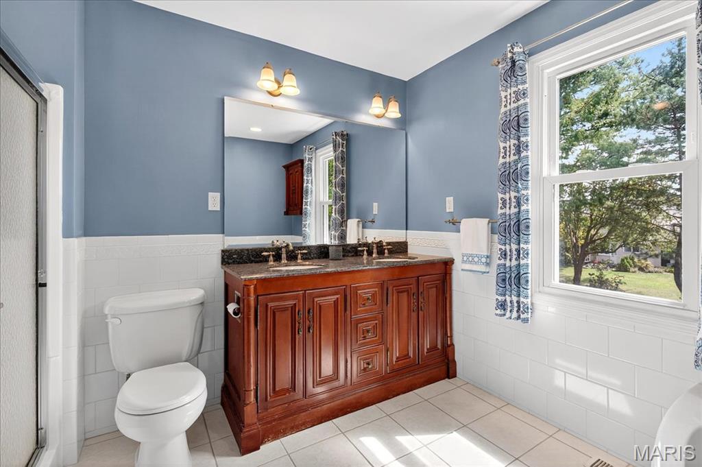 1810 Waterford Ridge Drive Ballwin, MO 63021 - Photo 25 of 46