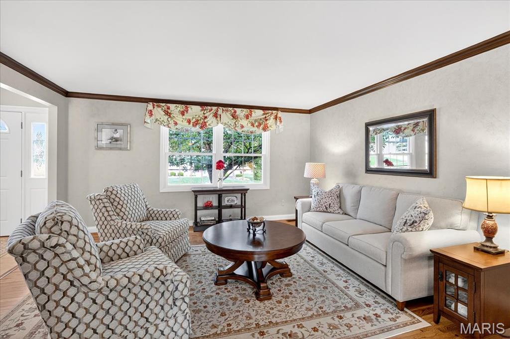 1810 Waterford Ridge Drive Ballwin, MO 63021 - Photo 8 of 46