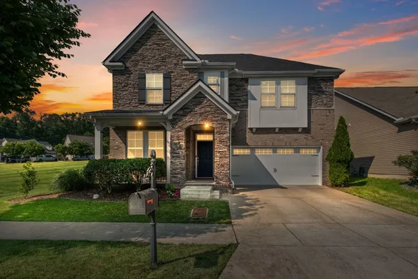 $538,990 | 1872 Stonewater Drive, Hermitage, TN 37076