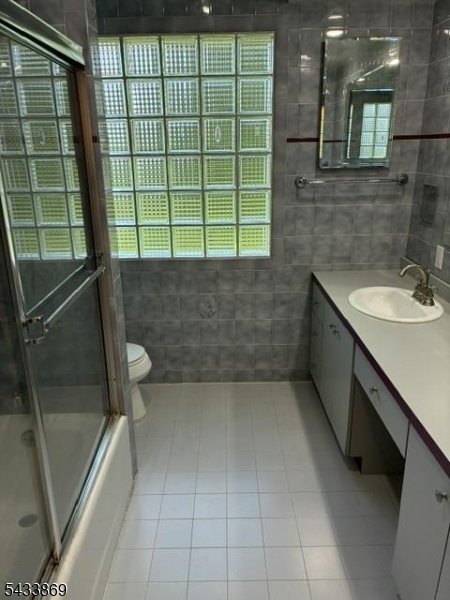 19 Crescent Road Wayne, NJ 07470 - Photo 17 of 26