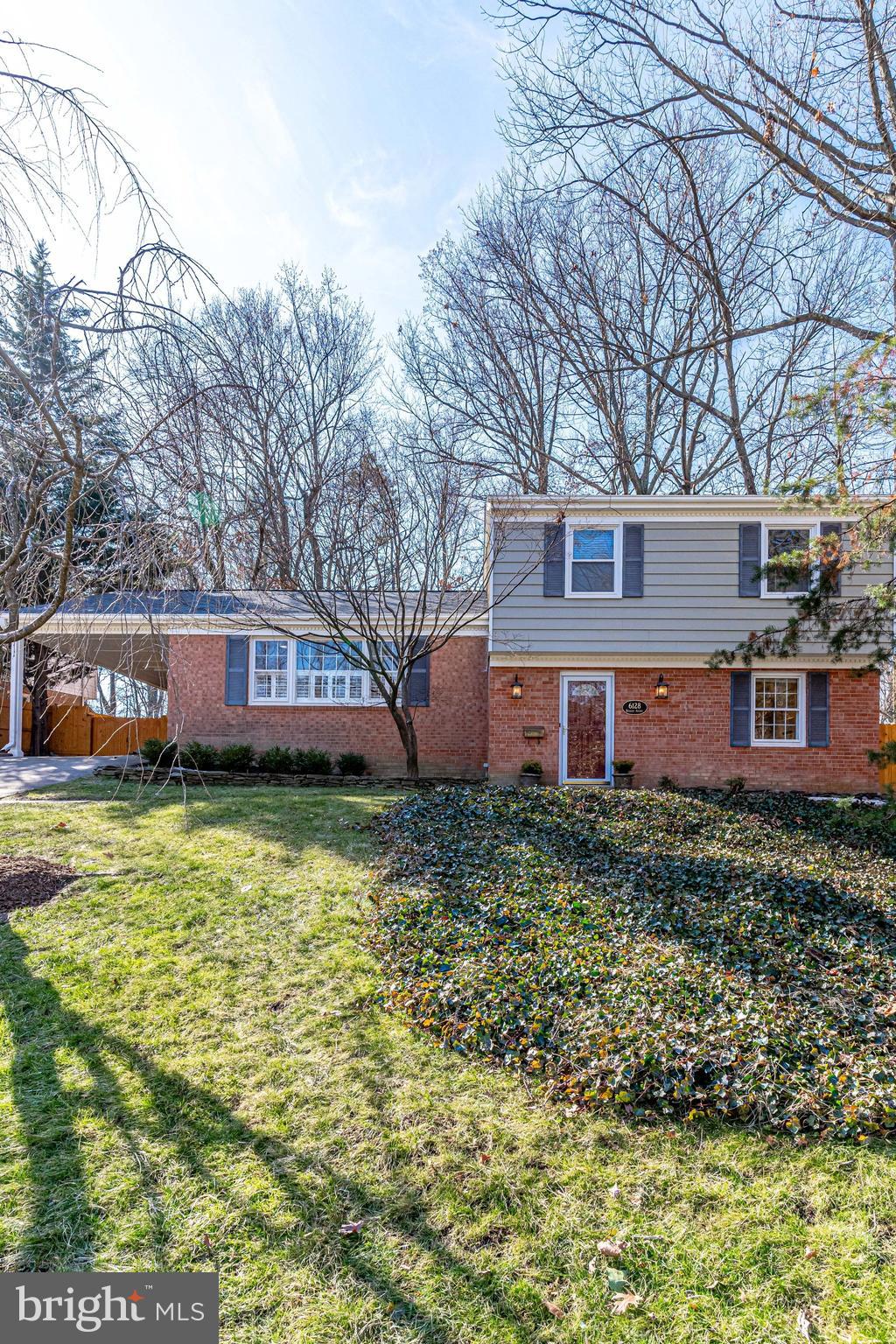 6128 Roxbury Avenue Springfield, VA 22152 - Photo 2 of 94 Exterior Front