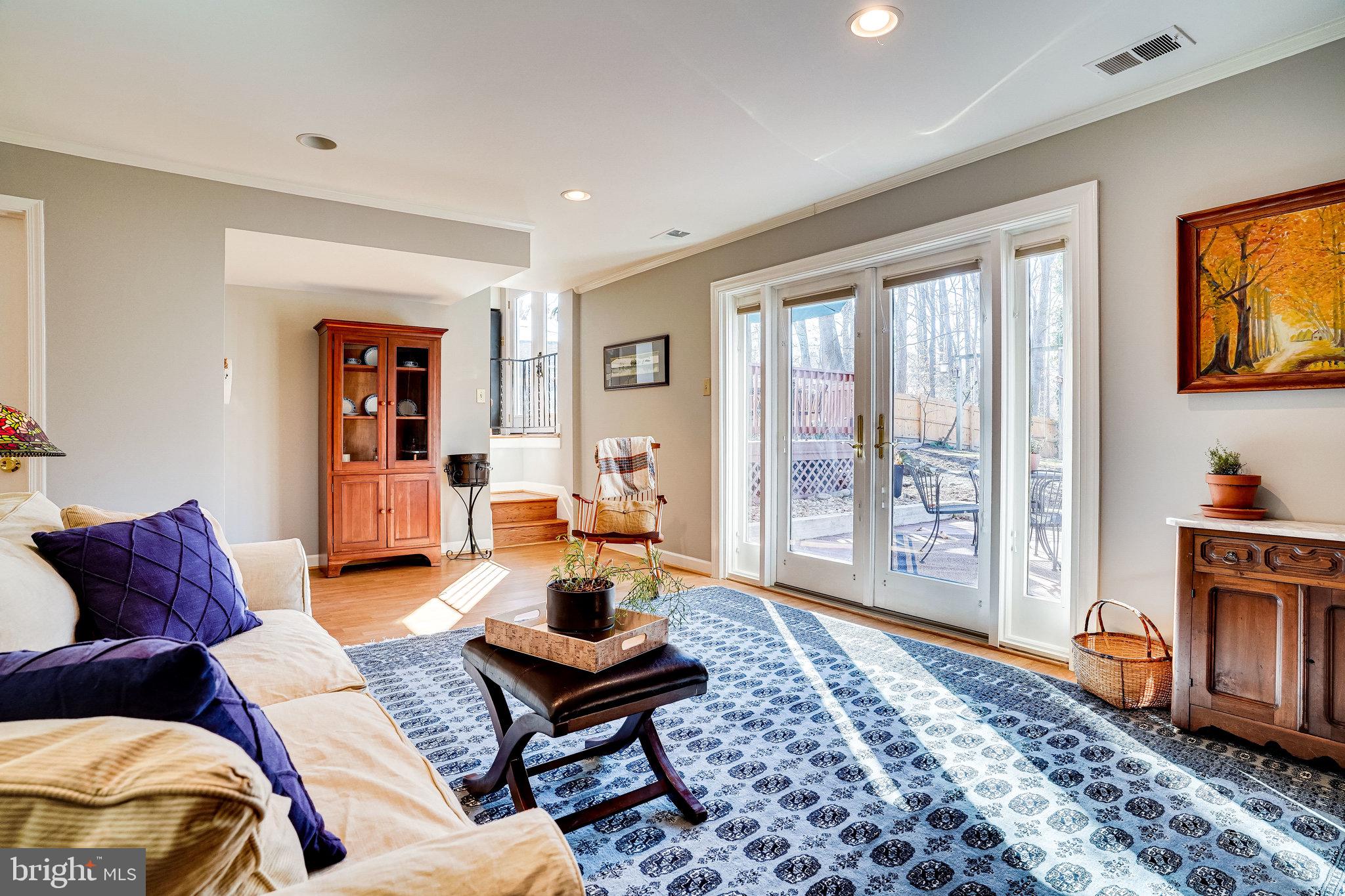 6128 Roxbury Avenue Springfield, VA 22152 - Photo 32 of 94 Family Room