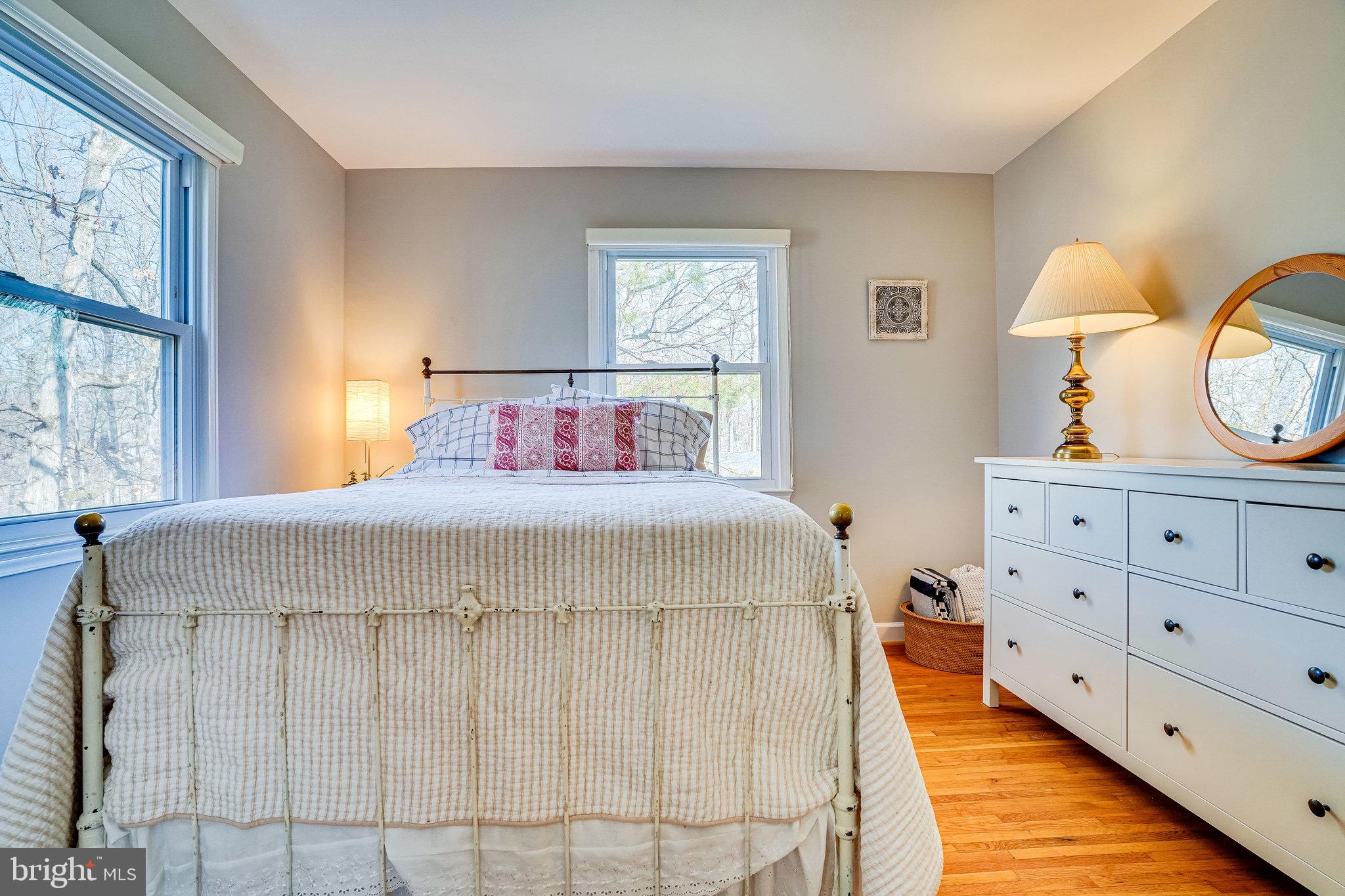 6128 Roxbury Avenue Springfield, VA 22152 - Photo 51 of 94 2nd Bedroom