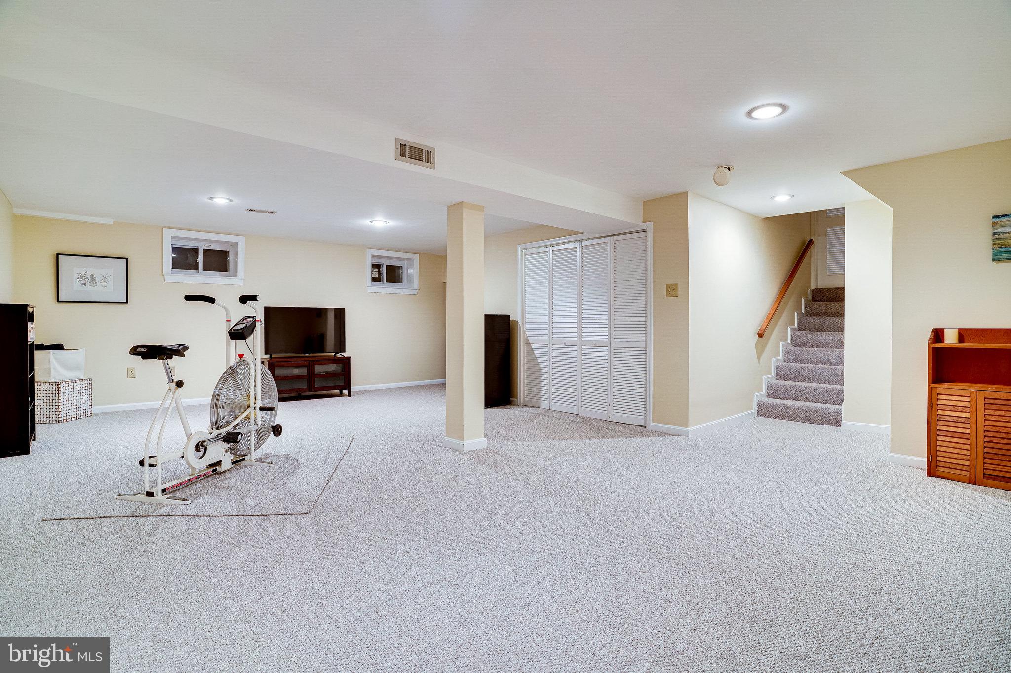 6128 Roxbury Avenue Springfield, VA 22152 - Photo 70 of 94 Basement Recreation Room