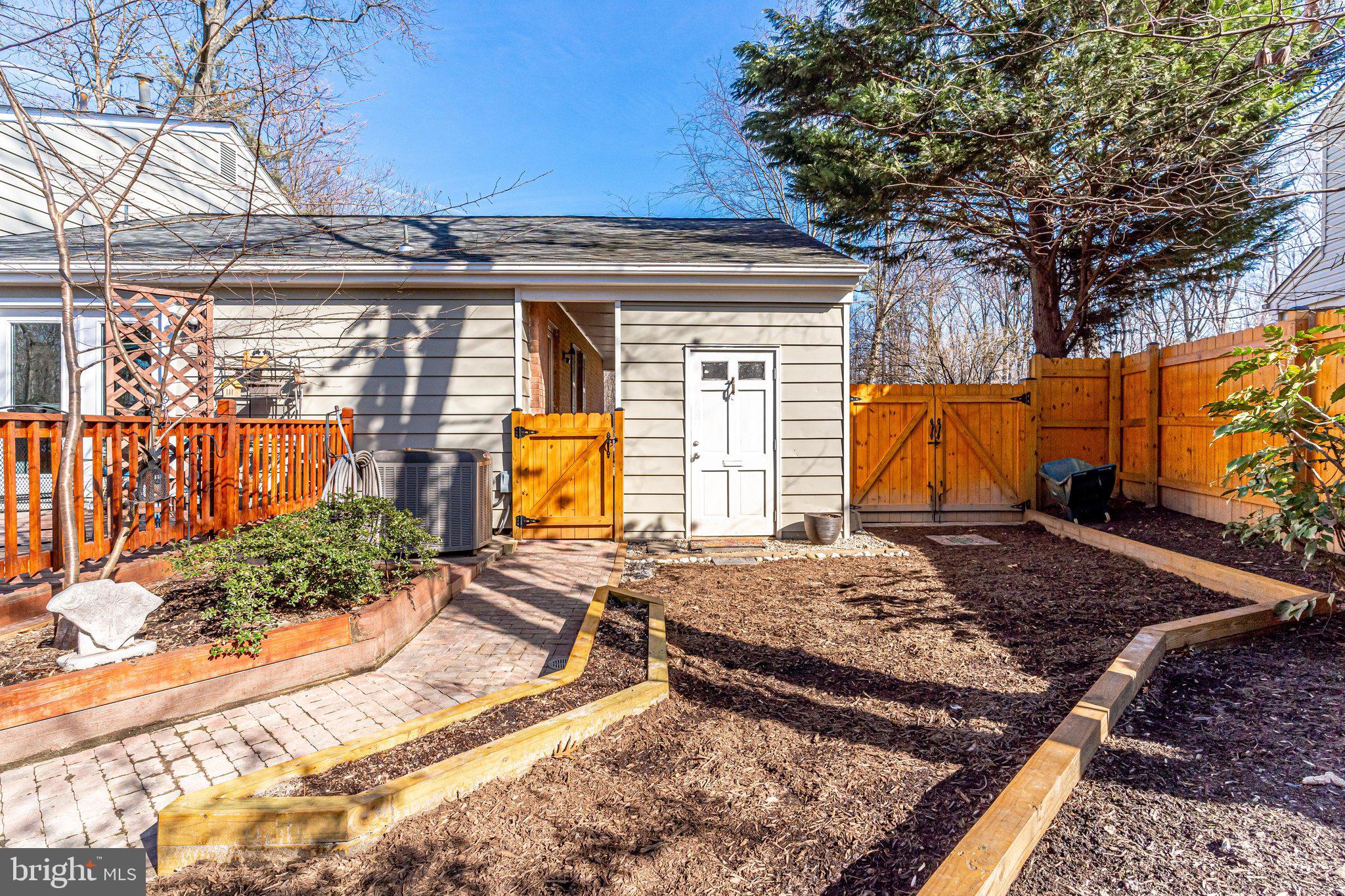 6128 Roxbury Avenue Springfield, VA 22152 - Photo 77 of 94 Rear Entrance From Carport