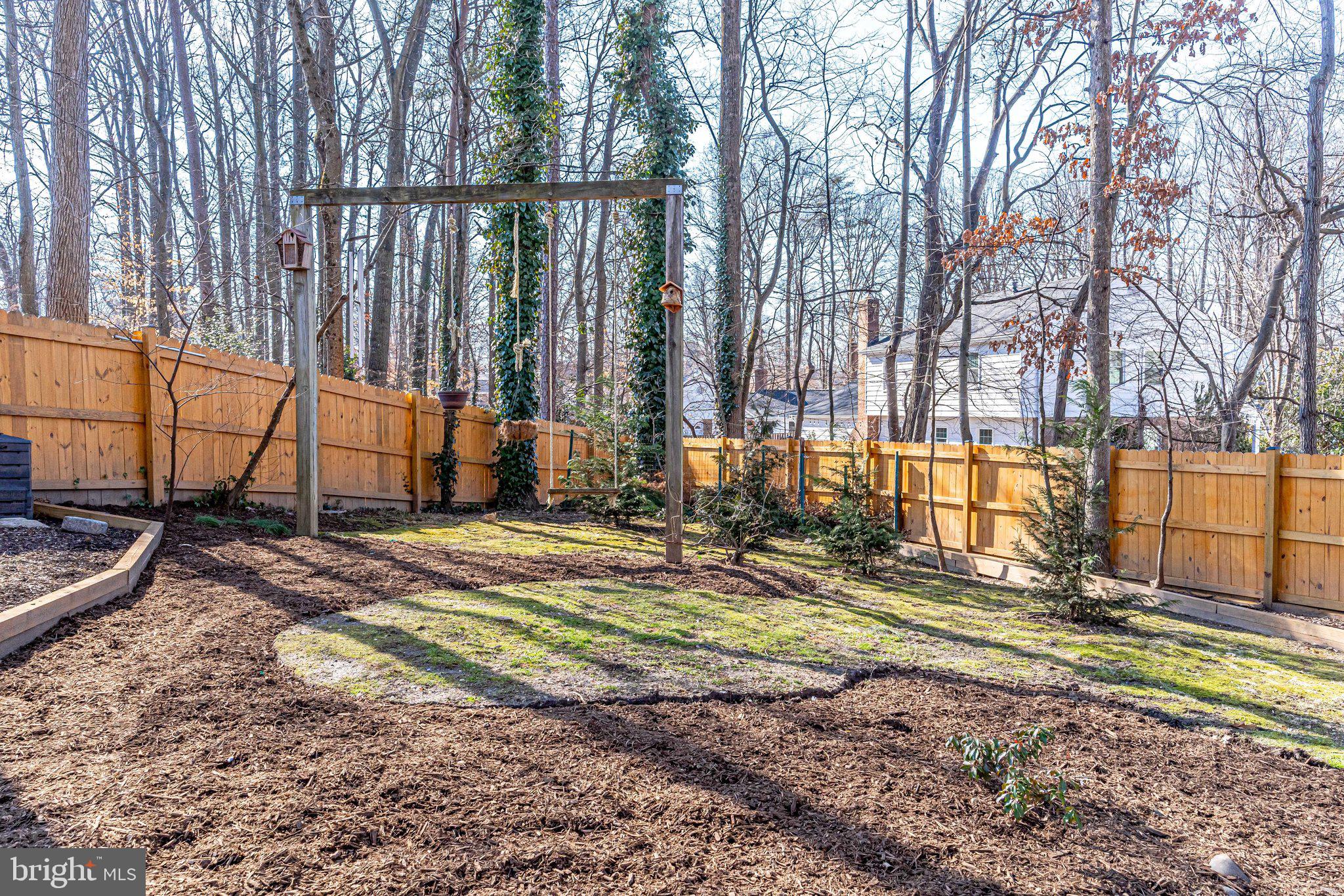 6128 Roxbury Avenue Springfield, VA 22152 - Photo 85 of 94 Backyard