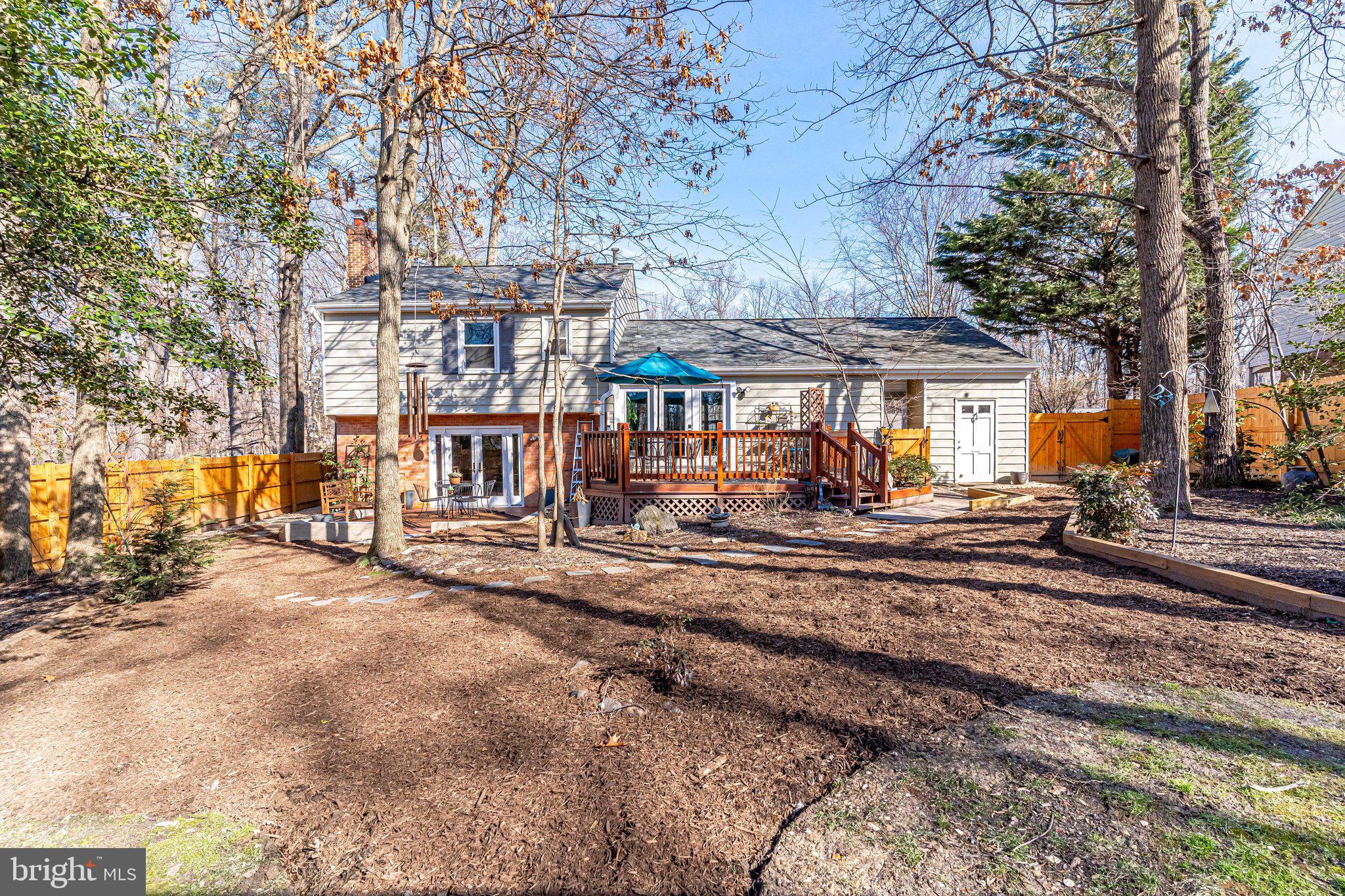 6128 Roxbury Avenue Springfield, VA 22152 - Photo 88 of 94 Exterior Rear View