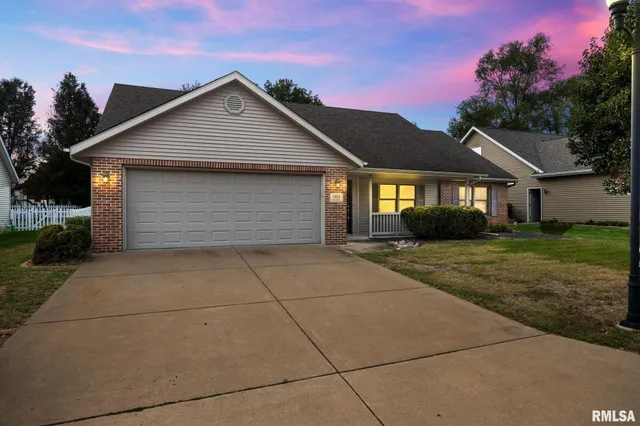 $309,990 | 1921 Dane - Kelsey Drive, Pekin, IL 61554