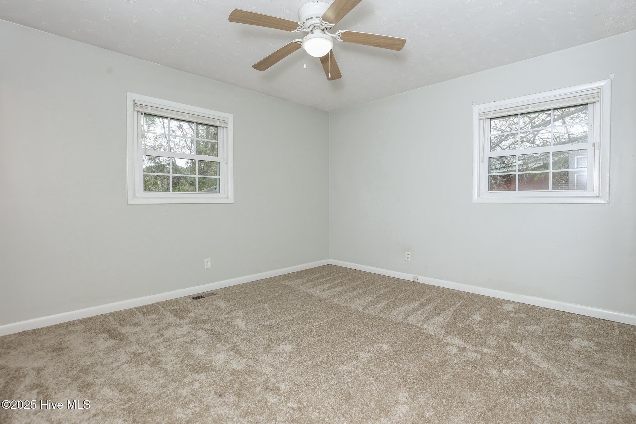 414 Brynn Marr Road Jacksonville, NC 28546 - Photo 14 of 34 Deana- 414 Brynn Marr-11