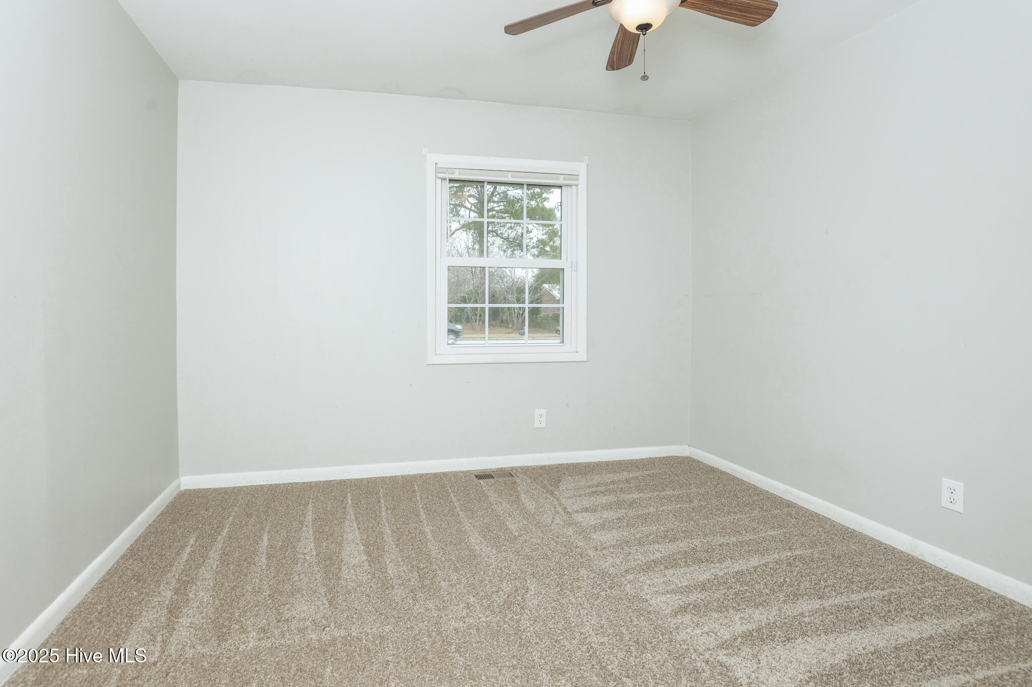 414 Brynn Marr Road Jacksonville, NC 28546 - Photo 20 of 34 Deana- 414 Brynn Marr-13