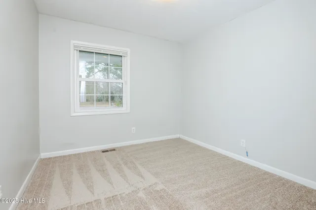 $250,000 | 414 Brynn Marr Road, Jacksonville, NC 28546