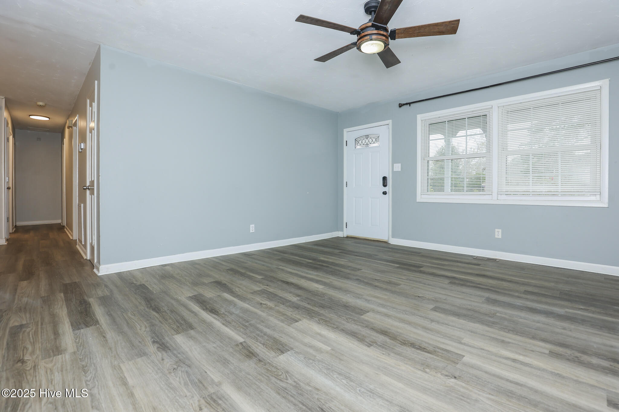 414 Brynn Marr Road Jacksonville, NC 28546 - Photo 5 of 34 Deana- 414 Brynn Marr-21