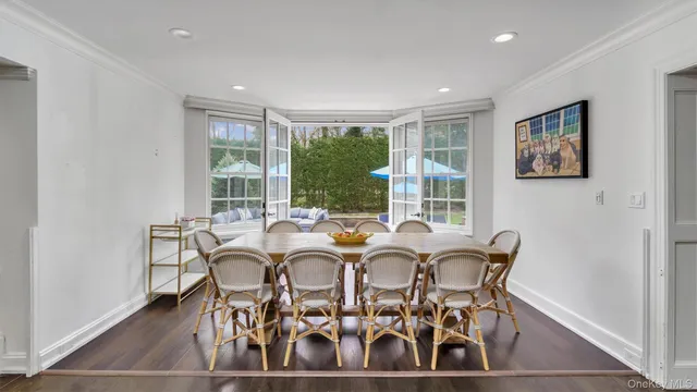 $3,288,888 | 35 Hoaglands Lane, Glen Head, NY 11545